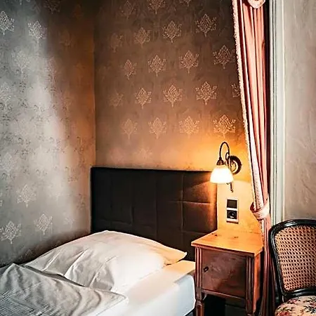Hotel Boardinghouse Sonne